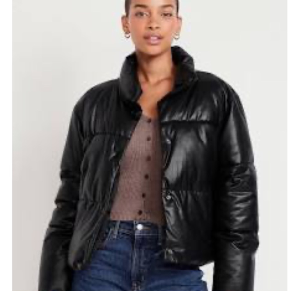 Old Navy Women's Shiny Black Puffer Jacket